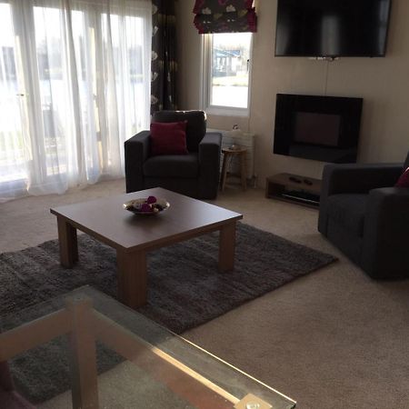 Luxury Lodge At Haggerston Castle Beal Экстерьер фото